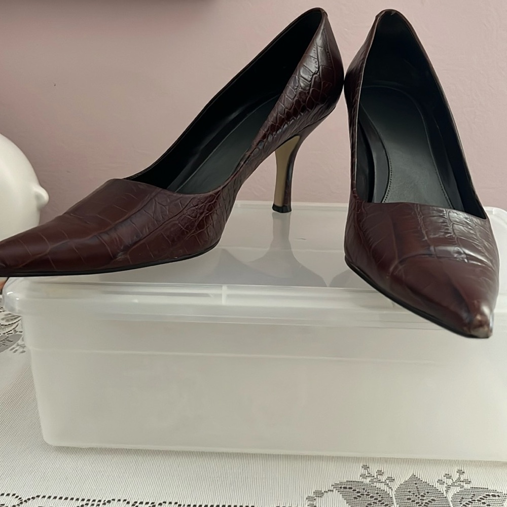 Brown pumps